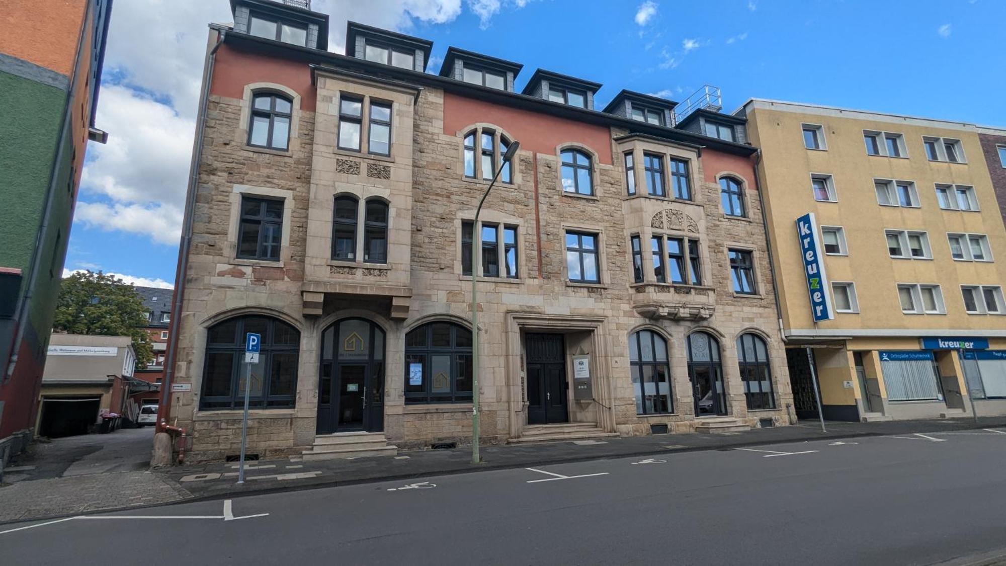 Apartment Imposante Whg - Zentral - Dachterrasse - Parken - Aufzug *