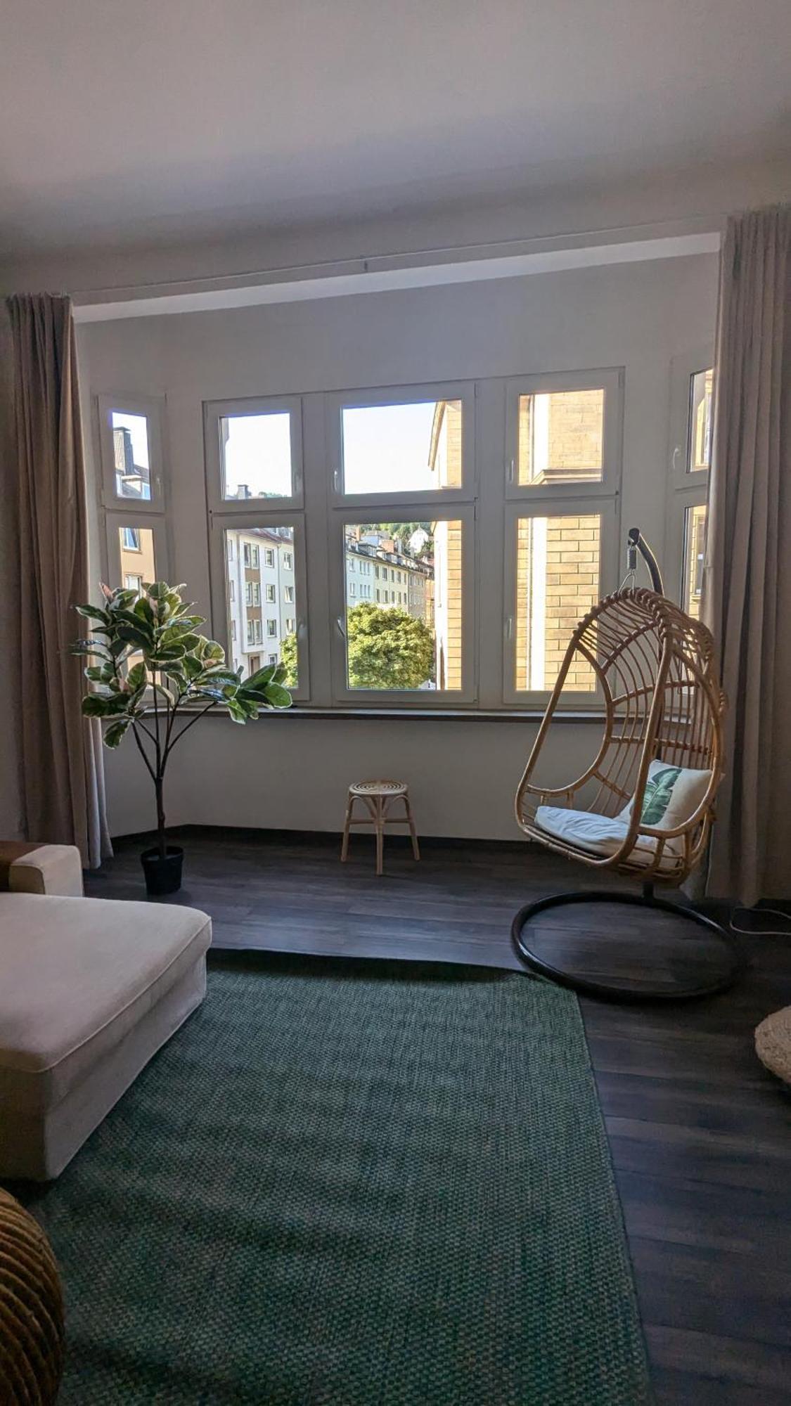Apartment Imposante Whg - Zentral - Dachterrasse - Parken - Aufzug *